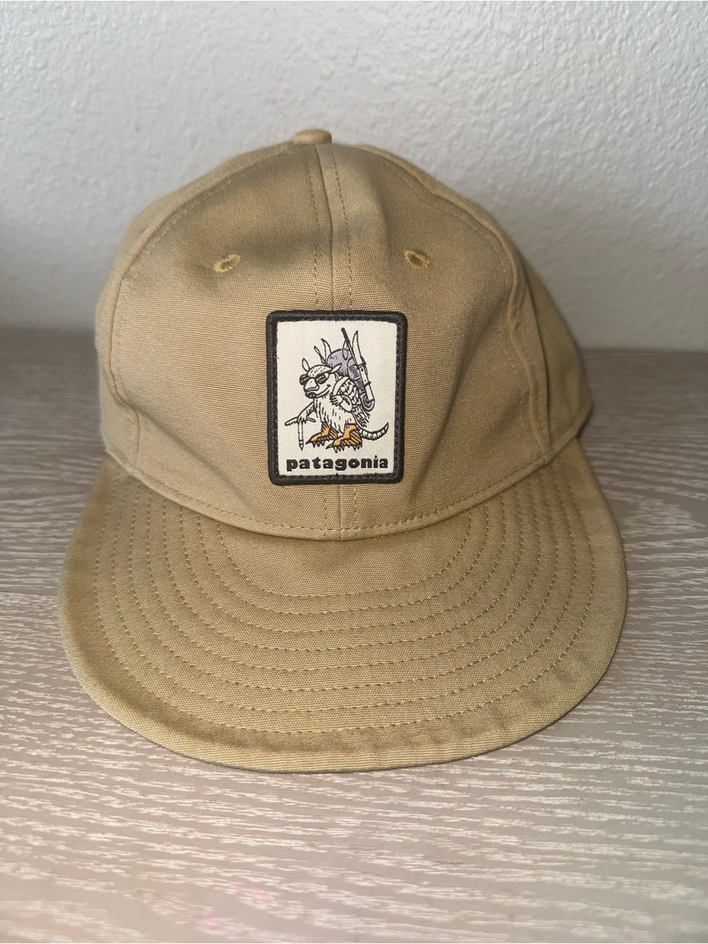 Patagonia Scrap Everyday Hat Fun Hoggers Mens Cap Armadillo -Khaki Tan